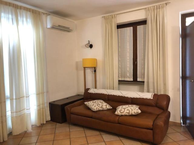 Il Giardino Delle Rose Apartment Спело Екстериор снимка