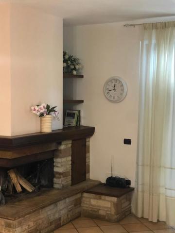 Il Giardino Delle Rose Apartment Спело Екстериор снимка